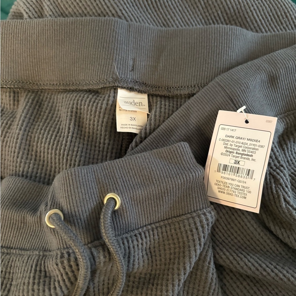 NWT-3XL Auden Soft Waffle Knit
Dark Grey butter, soft drawstring
Cuffed Ankles